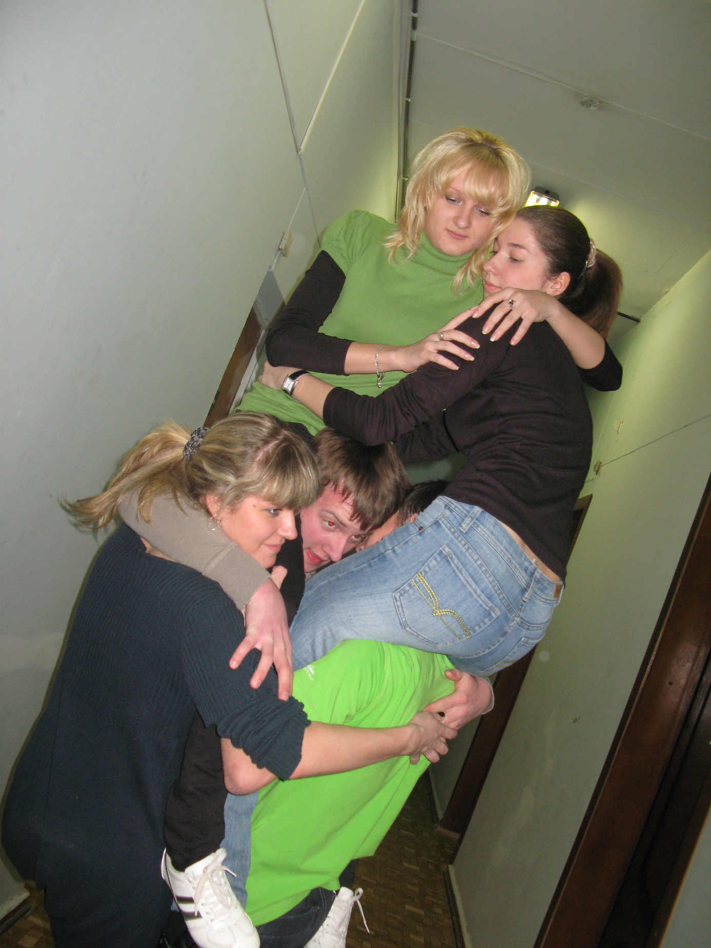 2136_1446209326.jpg