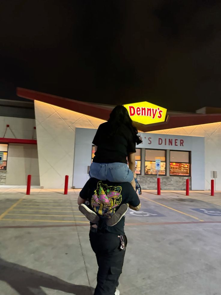 2136_1782324957.jpg