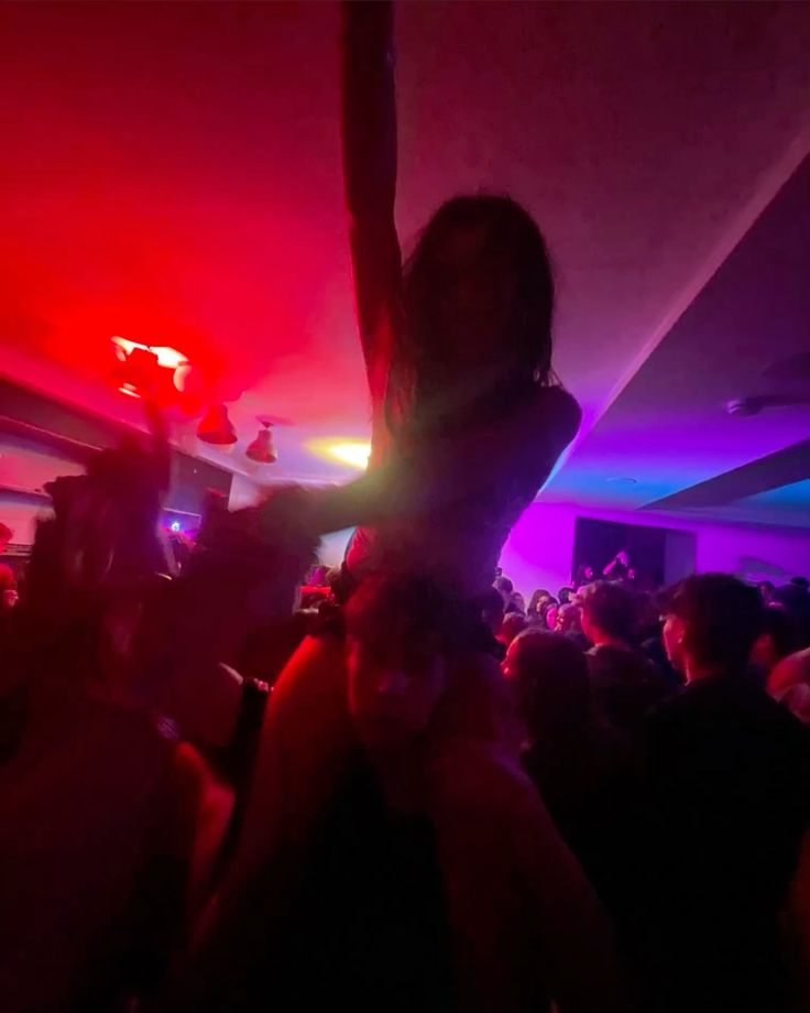 2136_1782534100.jpg