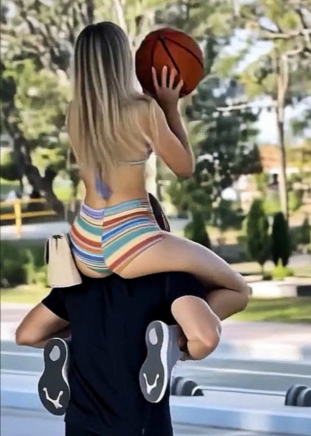 2136_1782905018.jpg