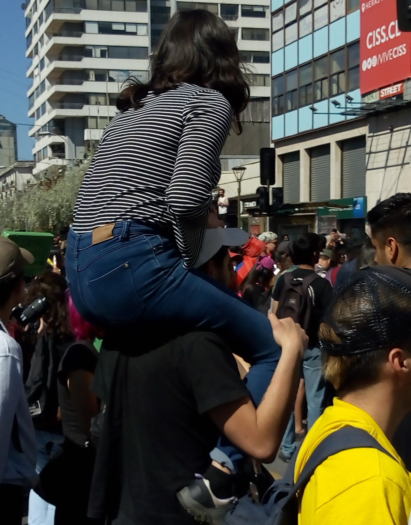 2560_1572119525.jpg