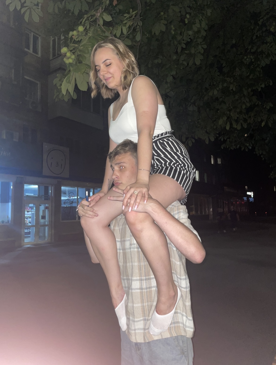 27561_1726354803.jpg