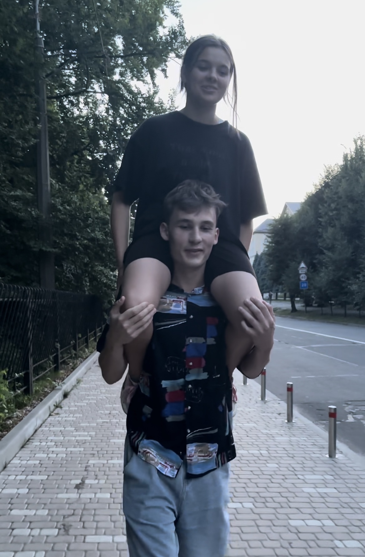 27561_1727256370.jpg