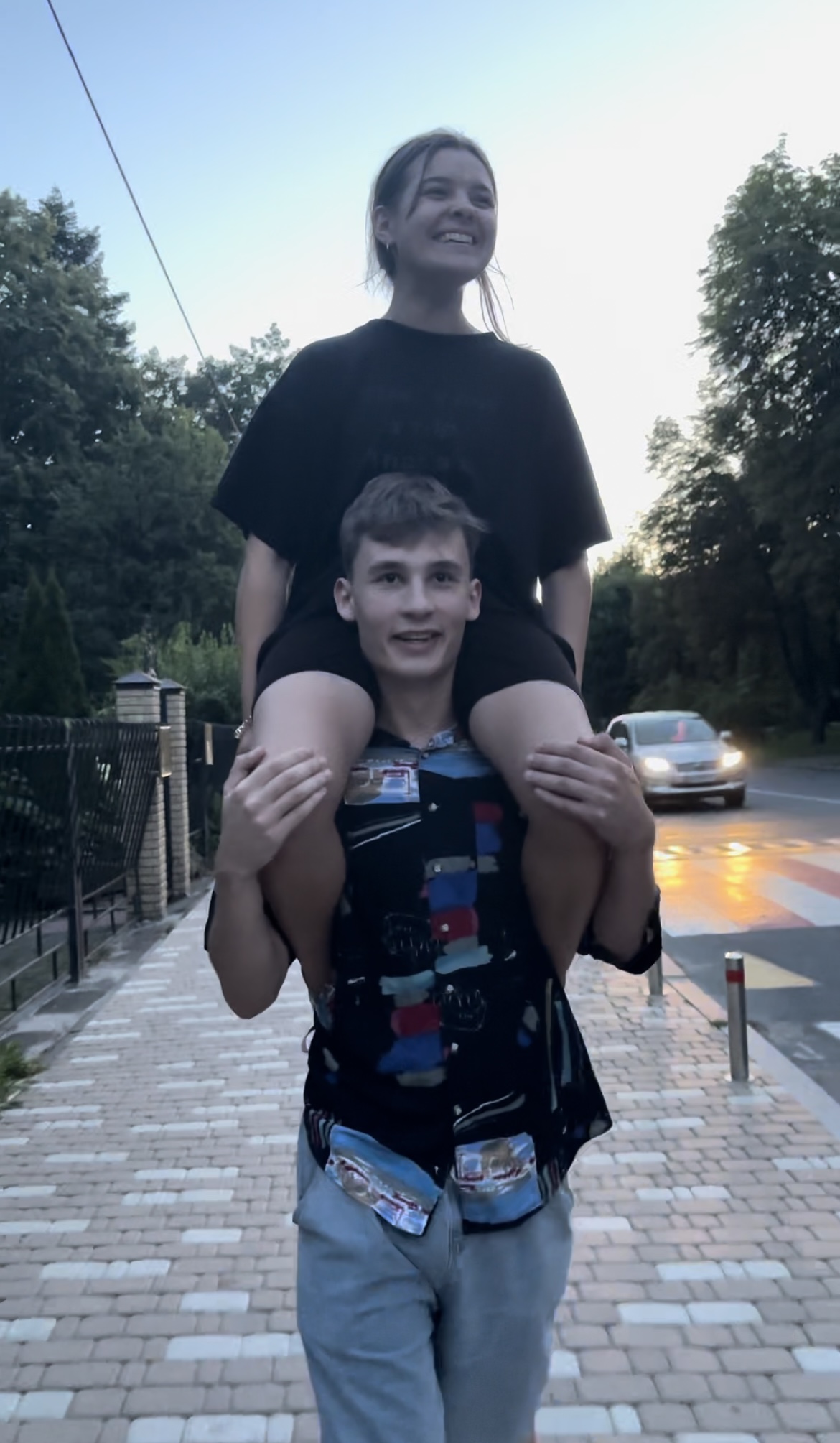 27561_1727256475.jpg
