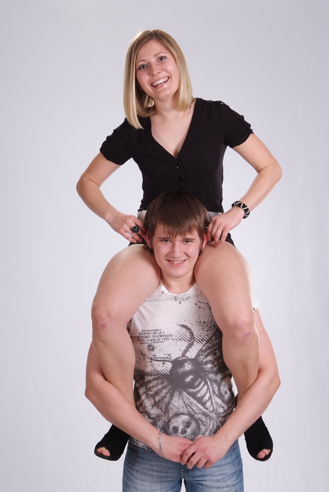 27593_1683730906.jpg