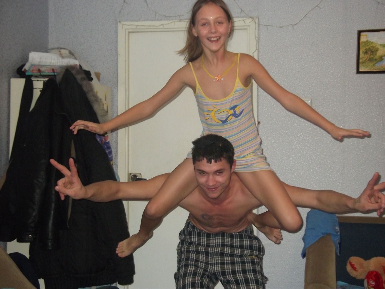 27062_1705501107.jpg