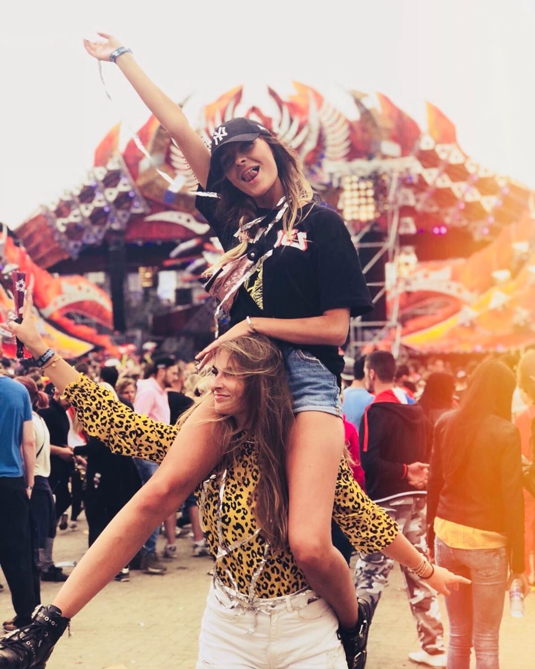 27071_1591122452.jpg